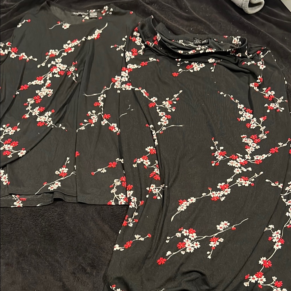 Impressions Floral Black and Red and White AccentsTop(L) Skirt (XL) Set.